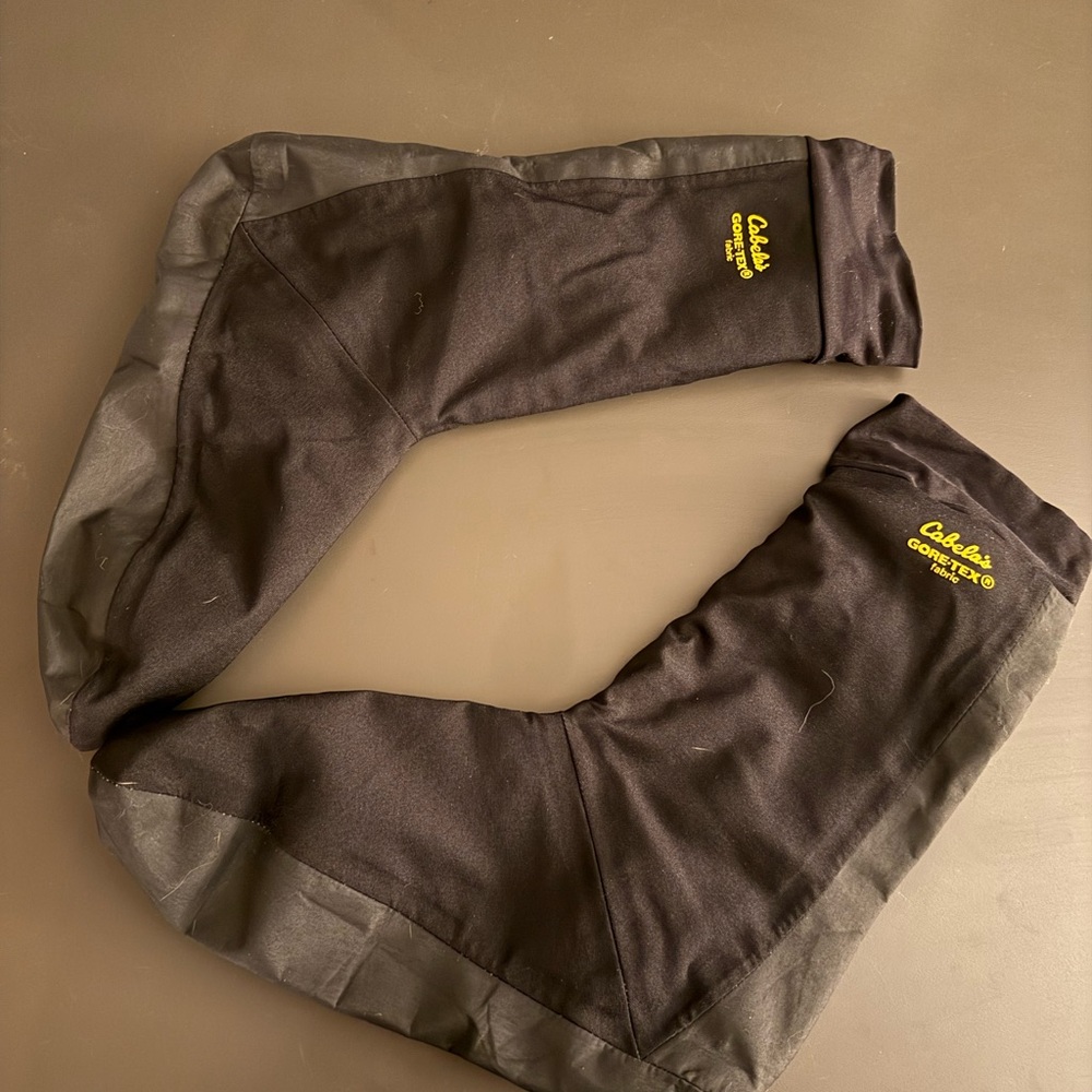 Cabela's Goretex Primaloft Over-socks